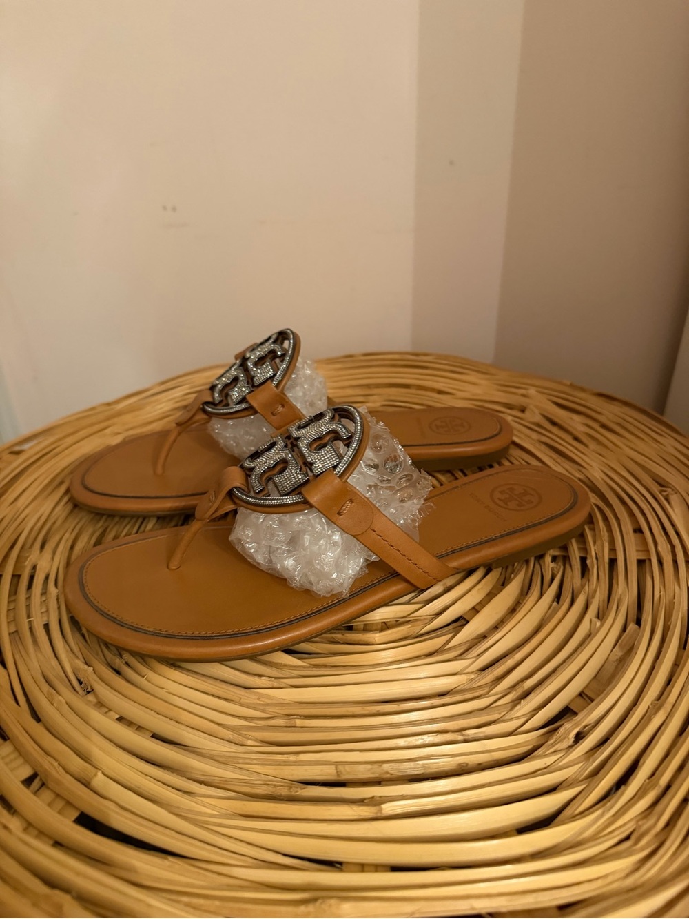 Tory Burch Cognac Leather Thong Sandals with Crystal Logo Medallion - Picture 2 of 3